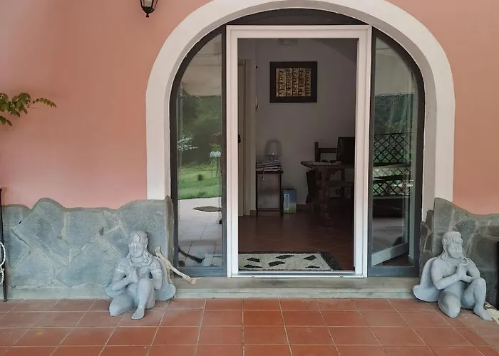 La Casina Rosa La Spezia Valeriano Lunense