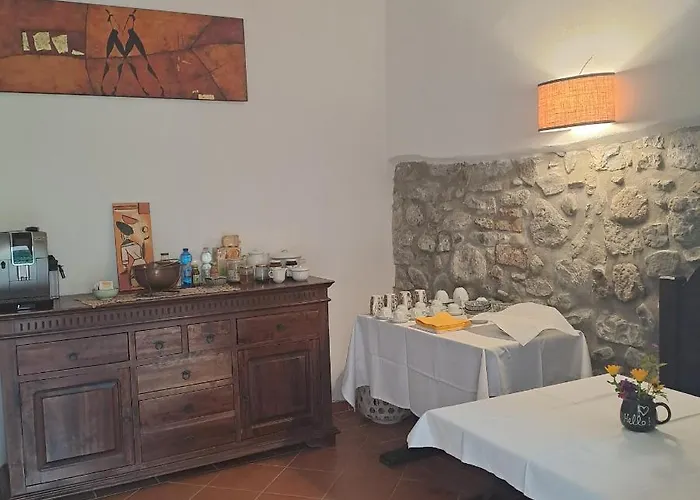 La Casina Rosa La Spezia * Valeriano Lunense