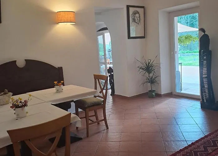 La Casina Rosa La Spezia