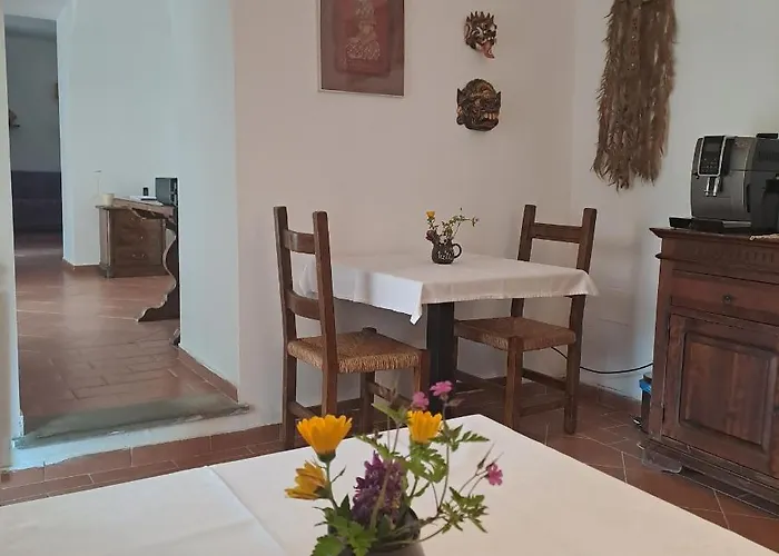 La Casina Rosa La Spezia Bed & Breakfast